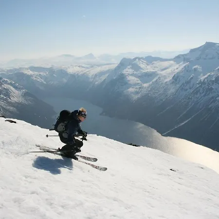 Hotel Fjellhotell 3*